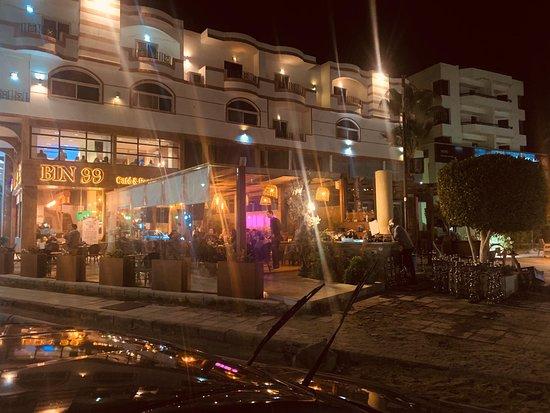 Bin99 Cafe & Restaurant